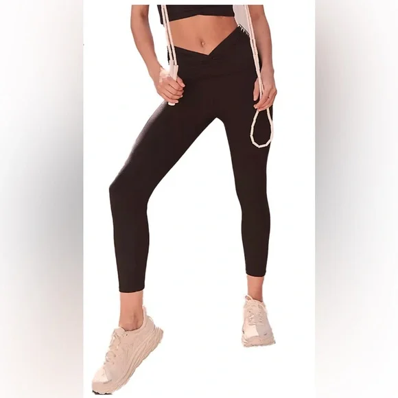 Free people movement High-Rise Ankle Breathe Deeper
Leggings - Picture 2 of 11